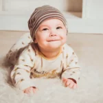 Les tendances bébé incontournables pour un hiver 2026 magique ❄️